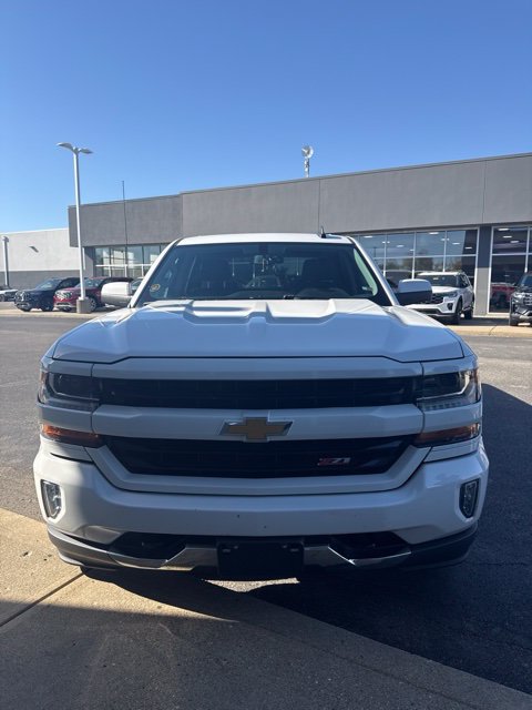 Used 2017 Chevrolet Silverado 1500 LT w/ All Star Edition AWD/4WD image 2