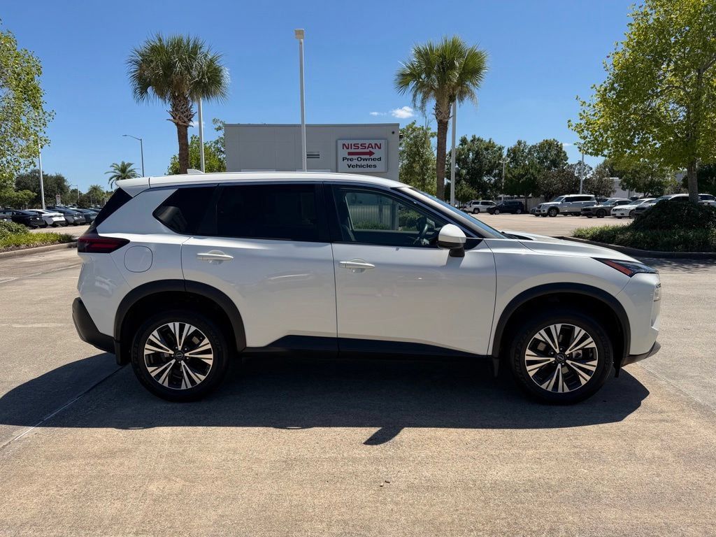 Used 2023 Nissan Rogue SV FWD image 6