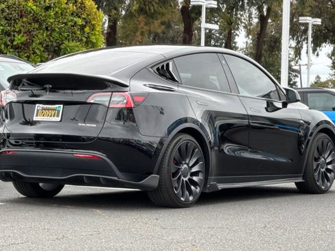 Used 2021 Tesla Model Y Performance AWD/4WD image 5
