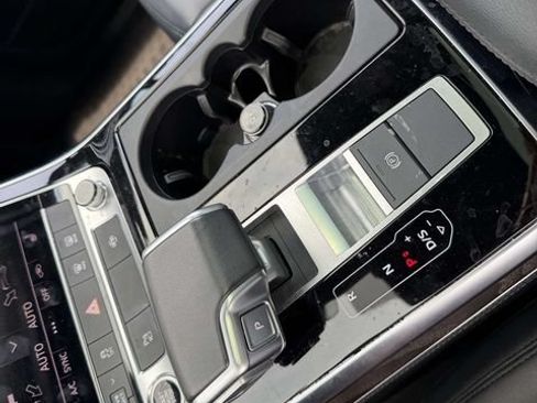 Used 2023 Audi Q7 2.0T Premium Plus w/ Premium Plus Package AWD/4WD image 21