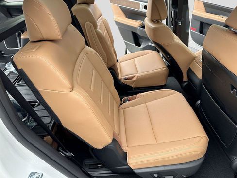 New 2026 Hyundai Santa Fe Calligraphy image 30