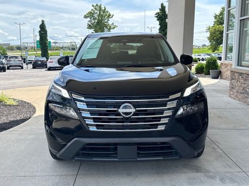 Used 2025 Nissan Rogue SV FWD image 3