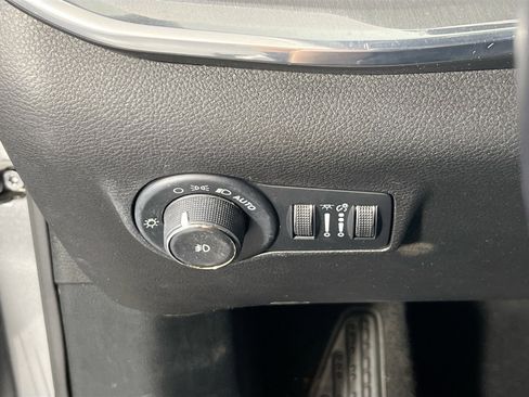 Used 2022 Jeep Compass Limited AWD/4WD image 10