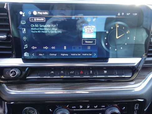 Used 2024 Chevrolet Silverado 1500 LT image 45