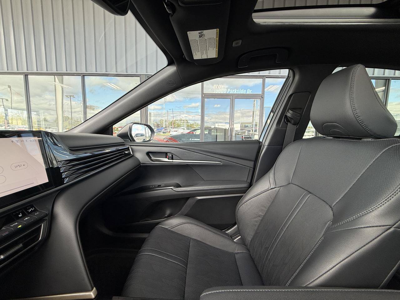 Used 2025 Toyota Camry XSE FWD image 23