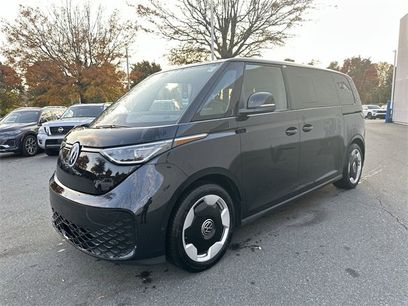 New 2025 Volkswagen ID. Buzz Pro S