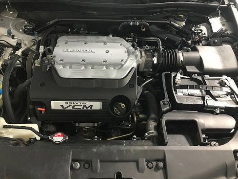 Used 2012 Honda Accord EX-L image 32