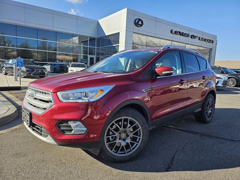 Used 2019 Ford Escape Titanium AWD/4WD image 1