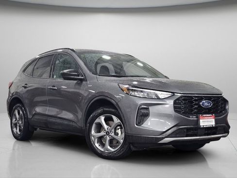 Used 2025 Ford Escape ST-Line AWD/4WD image 2