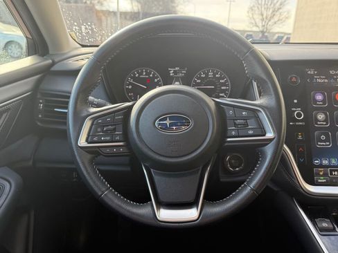 Used 2023 Subaru Outback Premium image 9