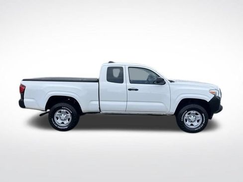 Used 2022 Toyota Tacoma SR RWD image 10