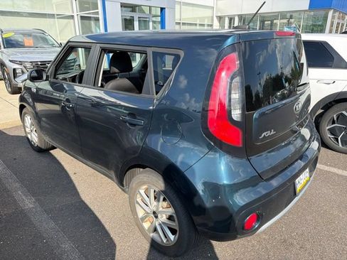 Used 2018 Kia Soul + w/ Audio Package FWD image 6