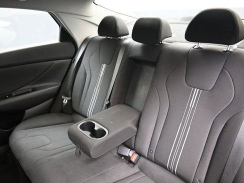 Certified 2025 Hyundai Elantra SEL w/ Cargo Package image 20