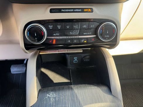 Used 2022 Ford Escape SEL FWD image 29