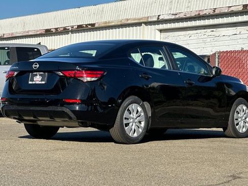 New 2025 Nissan Sentra S image 4