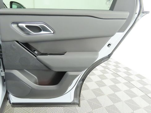 Used 2025 Land Rover Range Rover Velar Dynamic SE AWD/4WD image 27