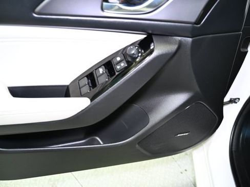 Used 2018 MAZDA MAZDA3 Grand Touring w/ Premium Equipment Package image 26