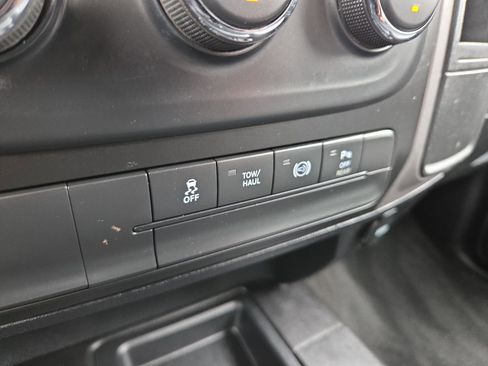 Used 2017 RAM 2500 Tradesman w/ Popular Equipment Group image 17