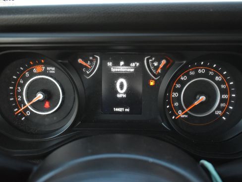 Used 2024 Jeep Wrangler Unlimited Sport AWD/4WD image 30