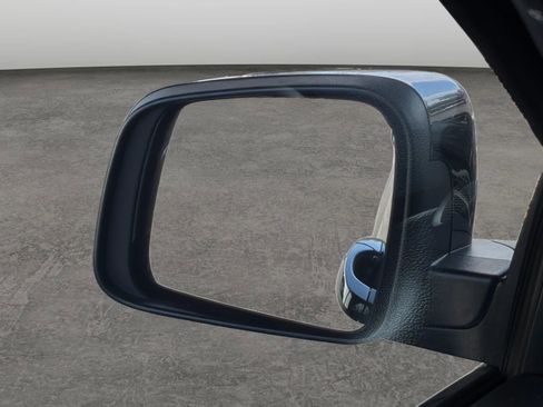 Used 2020 Jeep Grand Cherokee Laredo image 54