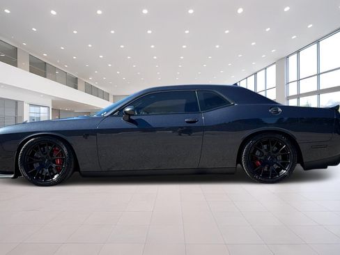 Used 2016 Dodge Challenger SRT Hellcat RWD image 7