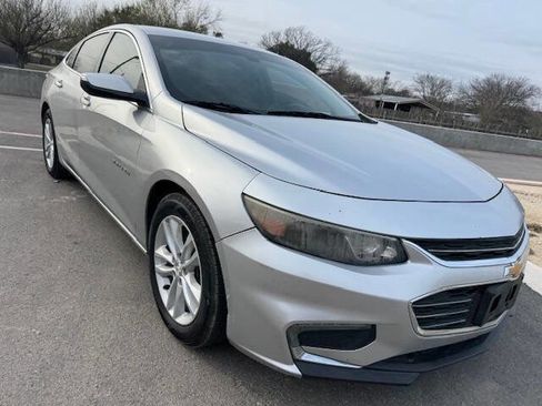 Used 2016 Chevrolet Malibu LT FWD image 9