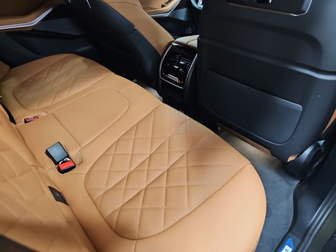 New 2026 BMW X5 xDrive50e AWD/4WD image 11