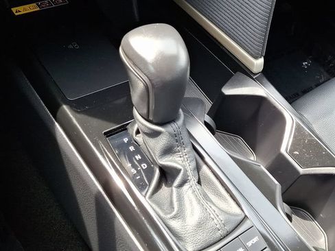 Used 2025 Toyota Camry SE FWD image 14