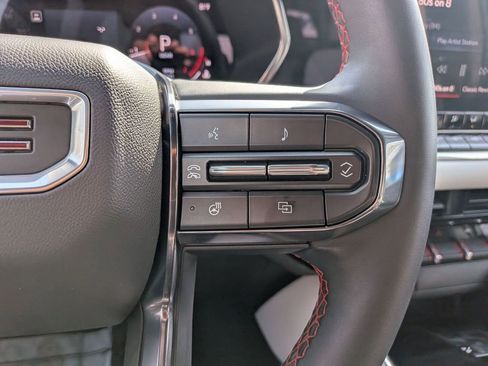 Used 2024 GMC Canyon AT4X image 20