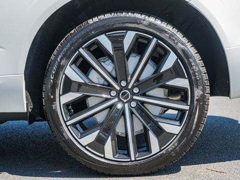 New 2026 Volvo XC60 T8 Ultra w/ Protection Package Premier AWD/4WD image 18