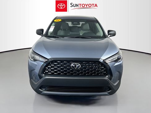 Used 2025 Toyota Corolla Cross L image 10