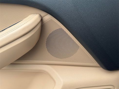 Used 2021 Porsche Macan image 13