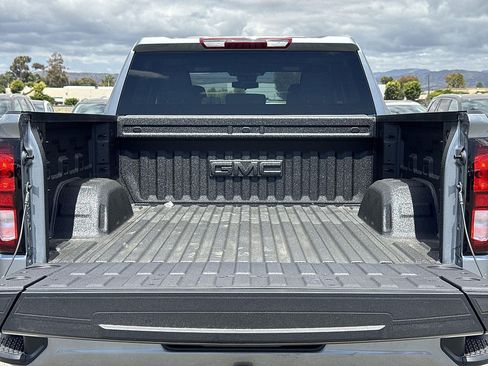 New 2026 GMC Sierra 1500 Elevation w/ LPO, Elevation Black Package RWD image 27