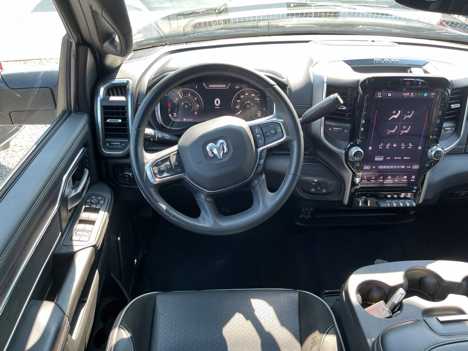 Used 2026 RAM 2500 Laramie AWD/4WD image 11