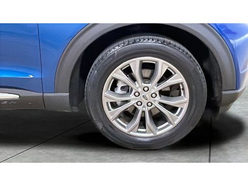 Used 2020 Ford Explorer XLT w/ Equipment Group 202A AWD/4WD image 21