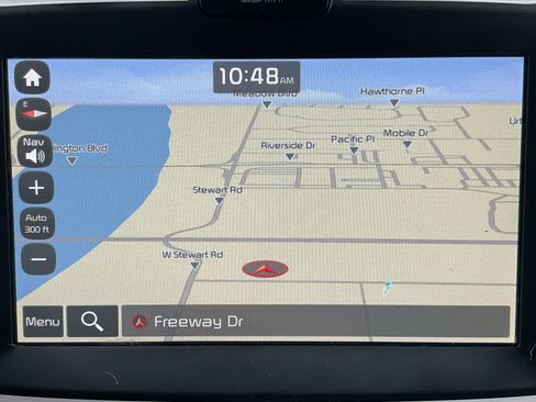 Used 2018 Kia Soul EV + w/ Sun & Fun Package image 13