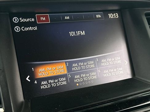 Used 2019 Nissan Pathfinder S image 19