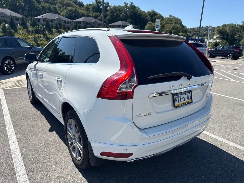 Used 2016 Volvo XC60 T5 Premier AWD/4WD image 8