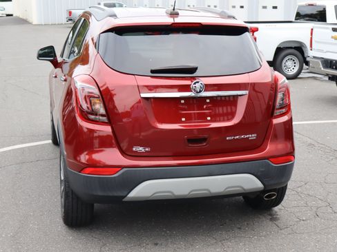 Used 2021 Buick Encore Preferred w/ Safety Package AWD/4WD image 9