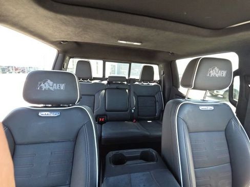 Used 2024 GMC Sierra 1500 AT4X w/ AT4X AEV Edition AWD/4WD image 32