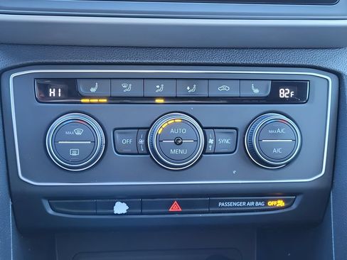 Used 2021 Volkswagen Atlas Cross Sport SE FWD image 14