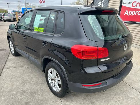 Used 2012 Volkswagen Tiguan S FWD image 7