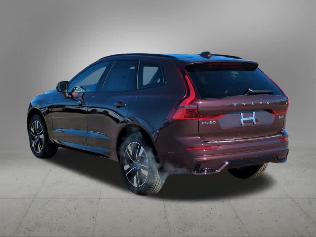 Used 2026 Volvo XC60 B5 Plus w/ Protection Package Premier AWD/4WD image 4
