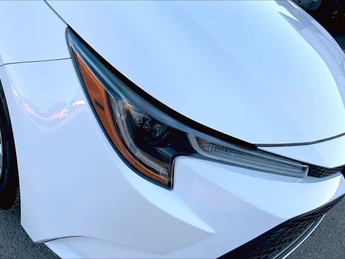 Used 2021 Toyota Corolla LE image 25