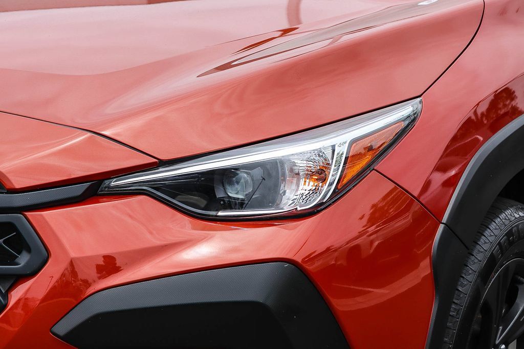 Used 2024 Subaru Crosstrek 2.0i AWD/4WD image 10