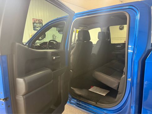 Used 2023 Chevrolet Silverado 1500 Custom AWD/4WD image 15