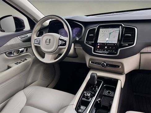 Used 2023 Volvo XC90 B6 Plus w/ Protection Package Premier AWD/4WD image 8