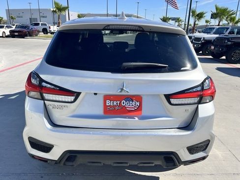 Used 2024 Mitsubishi Outlander Sport ES image 5