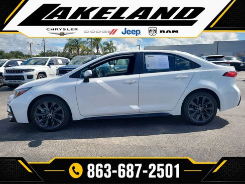 Used 2025 Toyota Corolla SE FWD image 7