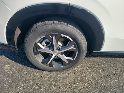 Used 2024 Honda HR-V EX-L image 8